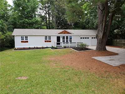 2209 Post Oak Tritt Rd Marietta, GA 30062