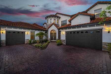8414 Dunham Station Dr Tampa, FL 33647