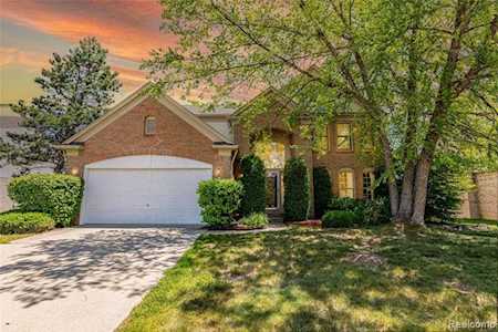 45374 Seabrook Dr Canton Twp, MI 48188