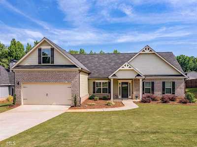 119 Coulter Woods Dr Locust Grove, GA 30248