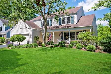 5 Southgate Course St. Charles, IL 60174