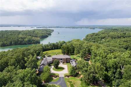 6531 Athletic Club Dr Flowery Branch, GA 30542