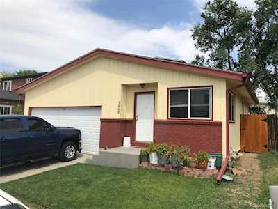 1906 Lincoln St Longmont, CO 80501