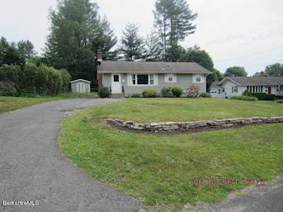 11 Paula Ave Pittsfield, MA 01201