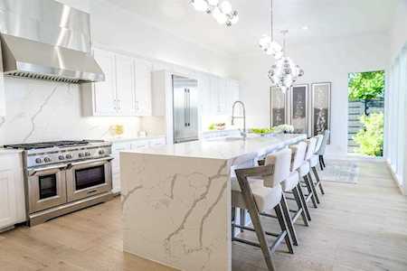 3204 Sleepy Hollow Drive Plano, TX 75093