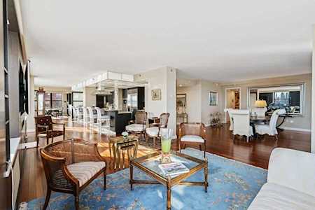 2 Constitution Ct #403 Hoboken, NJ 07030