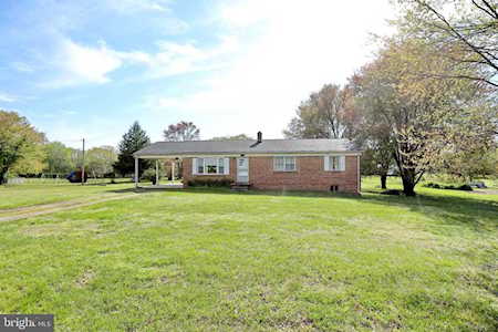 4735 Lark Haven Dr Pomfret, MD 20675