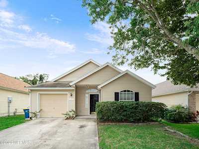 1141 Creeks Ridge Rd Jacksonville, FL 32225