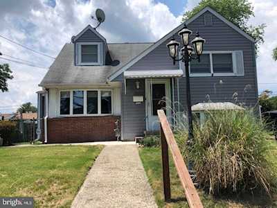 1016 Glenvilla Dr Glen Burnie, MD 21061
