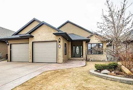 64 Oakwood Close Red Deer, AB T4P 0C5