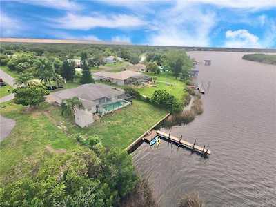 2484 Harbour Dr Punta Gorda, FL 33983