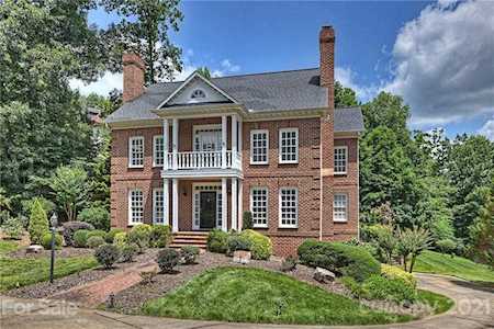 5132 Piper Glen Dr Charlotte, NC 28277