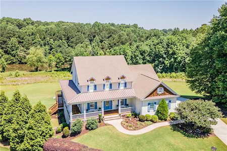 314 Roundstone Rock Tyrone, GA 30290