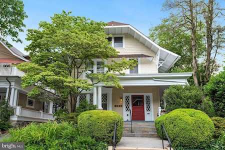 2923 Macomb St NW Washington, DC 20008
