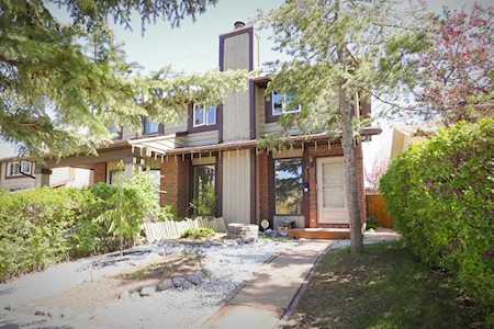 6435 Coach Hill Rd SW Calgary, AB T3H 1B5