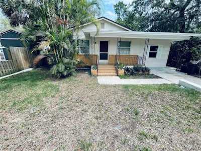 466 E Orange St Tarpon Springs, FL 34689