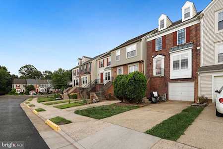 14509 Brookmoor Ln Centreville, VA 20120