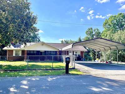 275 Finley Dr Lenoir City, TN 37771