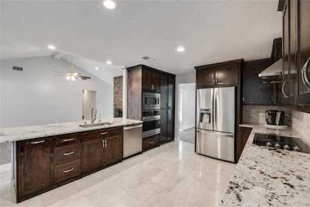 11722 Solano Ct Meadows Place, TX 77477