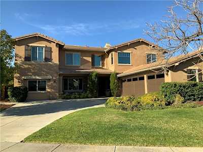 1685 Via Valmonte Circle Corona, CA 92881