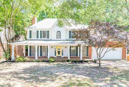 8745 Raspberry Ln Memphis, TN 38016