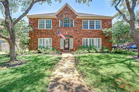 14 Bradford Circle Sugar Land, TX 77479