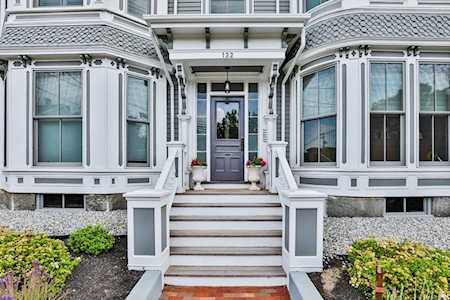132 High St #B Newburyport, MA 01950