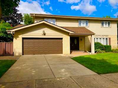 922 S Waverly Place Mount Prospect, IL 60056