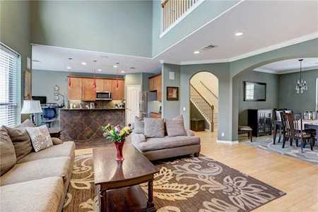 13817 Ashton Woods CIR Austin, TX 78727