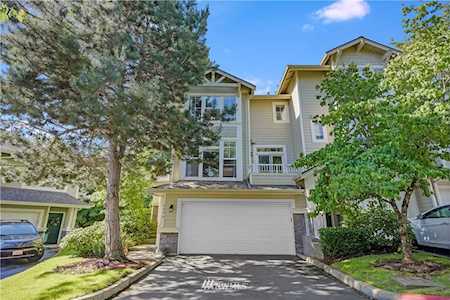 2096 Newport Way NW #15-1 Issaquah, WA 98027