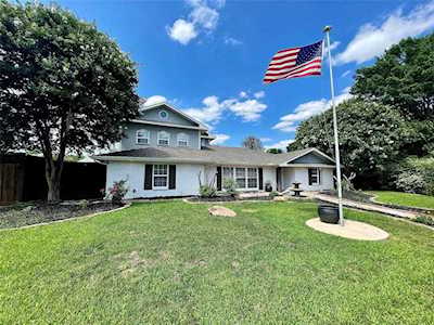3013 Creekbend Drive Plano, TX 75075