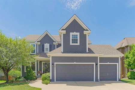 22011 W 59th St Shawnee, KS 66226