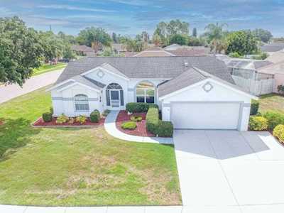 4211 Fairfax Dr E Bradenton, FL 34203