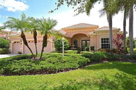 8223 Championship Ct Lakewood Ranch, FL 34202