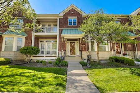 2642 Violet St Glenview, IL 60026