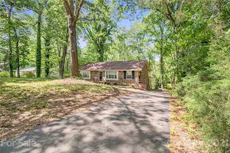 5711 Charing Place Charlotte, NC 28211