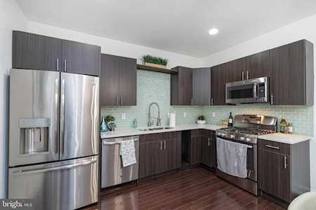 751 S Mole St Philadelphia, PA 19146