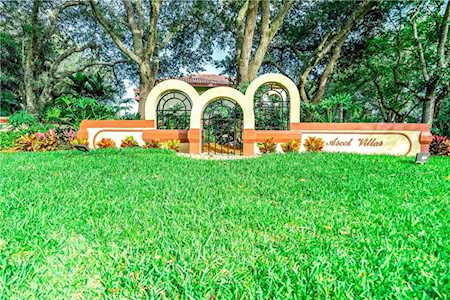 1864 Monte Carlo Way Coral Springs, FL 33071