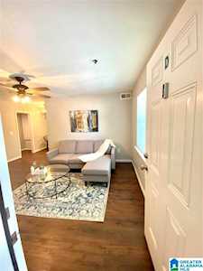 2042 Montreat Circle Vestavia Hills, AL 35216