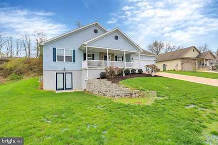 1 Colonial Ct Shippensburg, PA 17257