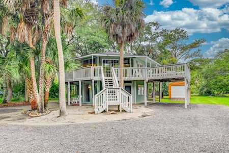 613 Pompano St Edisto Island, SC 29438