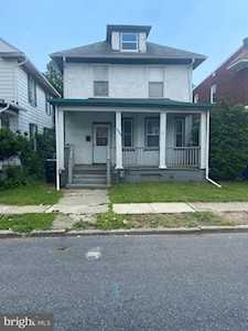1903 Manada St Harrisburg, PA 17104