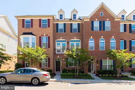 22578 Ocean Cliff Square Ashburn, VA 20148