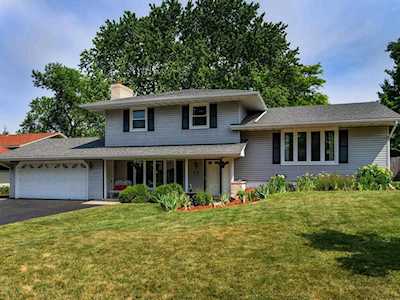 8708 40th Avenue N New Hope, MN 55427