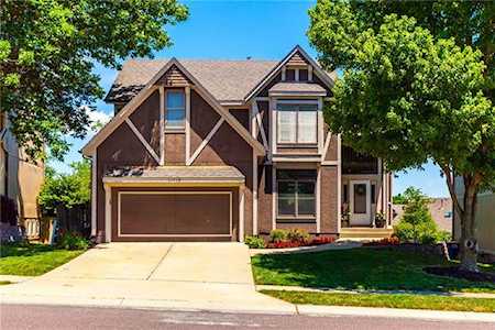 11712 W 115th St Overland Park, KS 66210