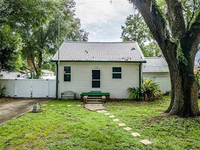 5150 4th St Zephyrhills, FL 33542