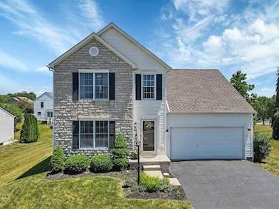 466 Albion Street Pickerington, OH 43147