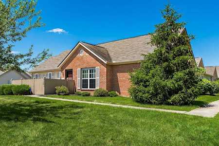 4285 Cobbleton Grove Circle Canal Winchester, OH 43110