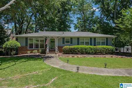 2417 Woodmere Drive Vestavia Hills, AL 35226