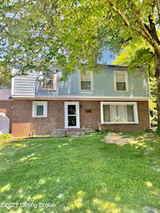 8201 Huntsman Trail Louisville, KY 40291